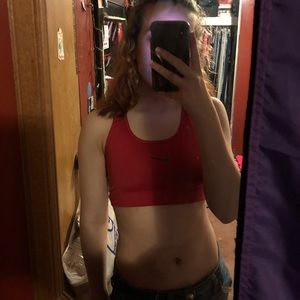 red nike sports bra